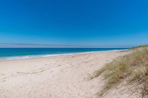 Escape To Preston Beach - Accommodation Georgetown 1