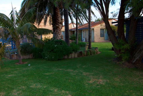 Esperance Beachfront Resort - Accommodation Georgetown 2