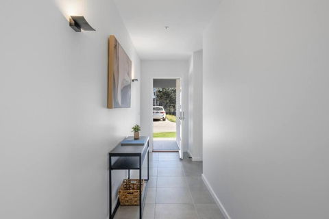 Eve House 2 Thurgoona - Accommodation Georgetown 1