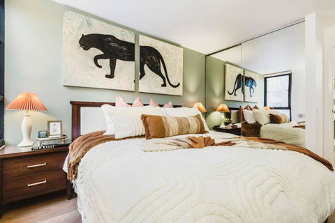 Exec King Bed SkyBus Sthn X Pking Pool Gym Sauna - Accommodation Georgetown 0