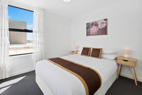 Executive And Spacious Apartment With Balcony - Accommodation Georgetown 4