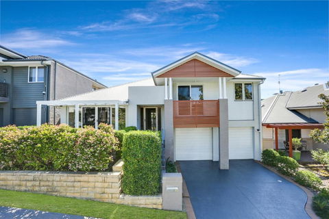 Entire Home In Park Central - Family-Friendly Getaway - Walk To Parks, Shops And Transport In Macarthur - Accommodation Georgetown 0