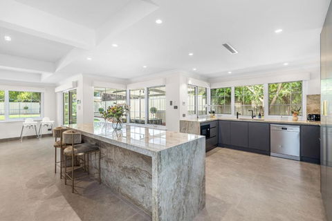 Exquisite Oasis Family Retreat - Accommodation Georgetown 0
