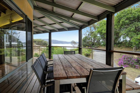 Far Shore - Accommodation Georgetown 2