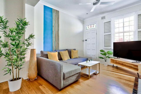 Gorgeous 2 Bedroom House Ultimo 2 E-Bikes Included - Accommodation Georgetown 1