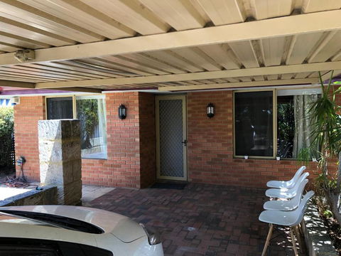 Glenelg Street - Accommodation Georgetown 2