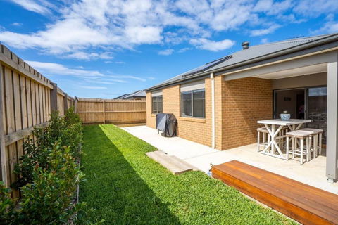 Golden Glow - Expansive Family Home In Bellarine - Accommodation Georgetown 2