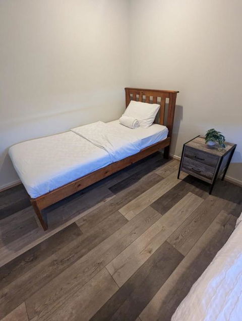 Gladstone Entire House 4 Beds 2 Baths Air-conditioned In City - Accommodation Georgetown 3