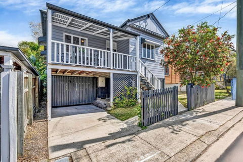 Gabba Central 2 Separate Homes 1 Block 6 Bdrms - Accommodation Georgetown 0