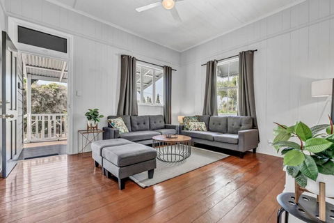 Gabba Central 2 Separate Homes 1 Block 6 Bdrms - Accommodation Georgetown 2
