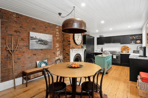 Gable House Geelong - Accommodation Georgetown 3