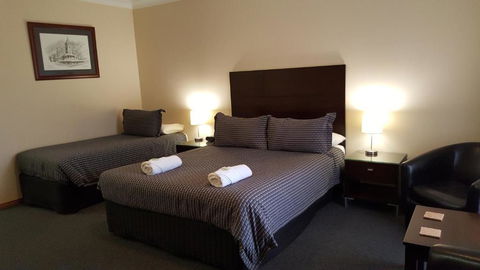 Gateway Motor Inn - Self Check-In - Accommodation Georgetown 3