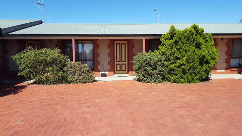 Gateway Motor Inn - Self Check-In - Accommodation Georgetown 1