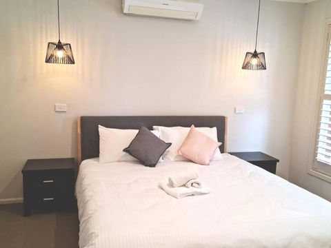 Generous 4 Bedroom Home Close To Park And Shops - Accommodation Georgetown 0