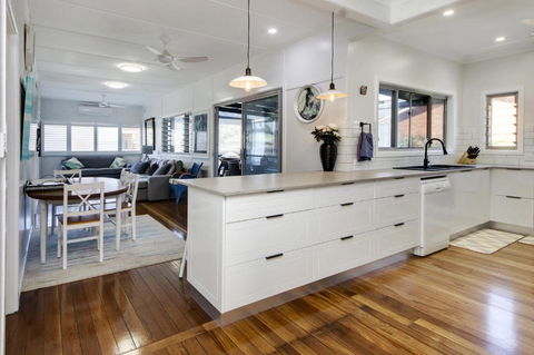 Gillies Getaway - 5 Bayview St South West Rocks - No Sheets Or Towels Provided - Accommodation Georgetown 1