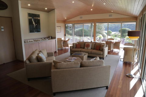 Gipsy Point Lakeside - Accommodation Georgetown 2