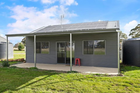 Glenowrie Cottage - 1 King 2 Singles Near Cadia - Accommodation Georgetown 2
