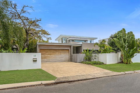Go With The Flow, Noosa Sound - Accommodation Georgetown 1