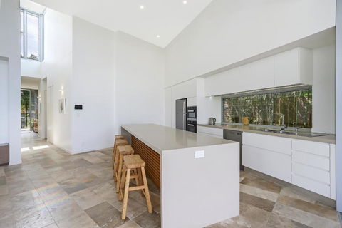 Go With The Flow, Noosa Sound - Accommodation Georgetown 4
