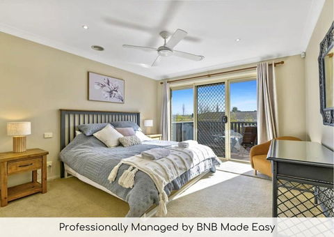 Goldfinch Way Stunning & Spacious Home Sleeps 11 - Accommodation Georgetown 0