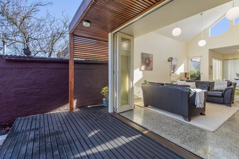 Gorgeous 2-Bed Victorian Home In Artsy Suburb - Accommodation Georgetown 4