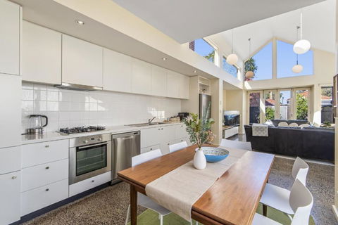 Gorgeous 2-Bed Victorian Home In Artsy Suburb - Accommodation Georgetown 2