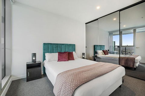 Gorgeous High-Rise Unit With Sky Bar Pool And Gym - Accommodation Georgetown 2