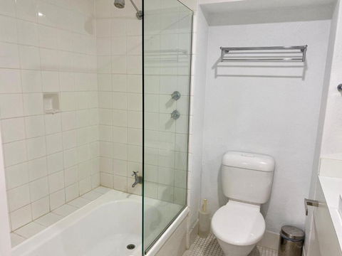 Gorgeous Waterfront Views - 212 Aquarius - Accommodation Georgetown 4