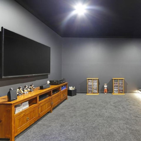 GOULBURN ALPACA FARM STAY - Accommodation Georgetown 3