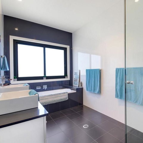 GOULBURN ALPACA FARM STAY - Accommodation Georgetown 4