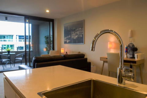 Governor Place - Executive Central Apartment - Accommodation Georgetown 3