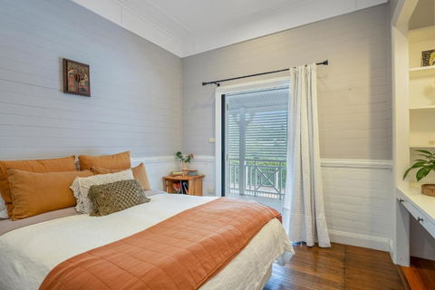 Gracious Queenslander - Accommodation Georgetown 1