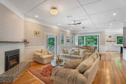 Gracious Queenslander - Accommodation Georgetown 2