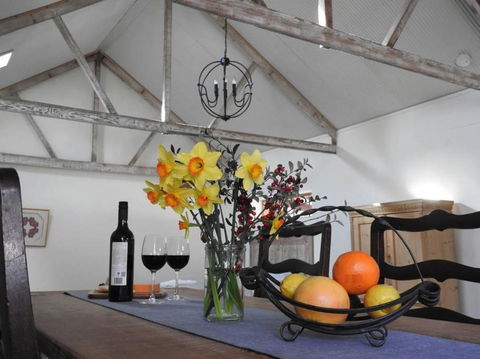 Grape Pickers Cottage - Accommodation Georgetown 1