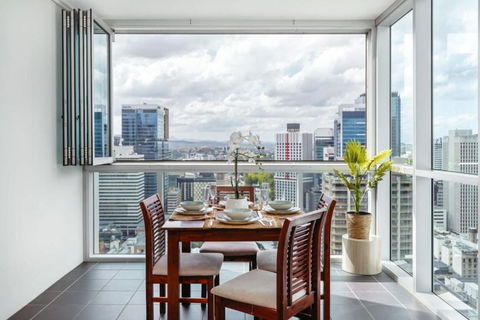Great Value CBD 2 Beds Apt Free Carpark Pool And Gym - Accommodation Georgetown 3