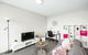 Great Value CBD 2 Beds Apt Free Carpark Pool And Gym - thumb 4