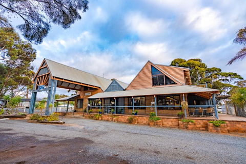 Great Western Motel Norseman - Accommodation Georgetown 1