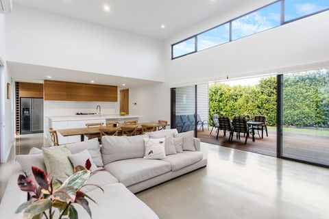 Greenview Luxe - Sleeps 7 - Deck & Firepit - Accommodation Georgetown 0