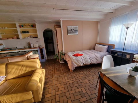 Guest House By The Beach - Accommodation Georgetown 3