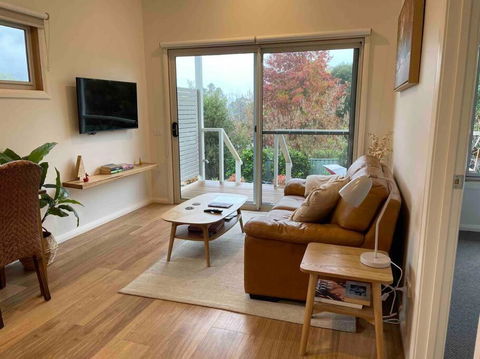 Guesthouse With A View - Accommodation Georgetown 1