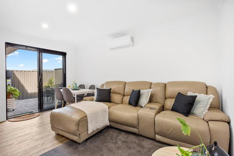 Guildford Family Hideaway - Accommodation Georgetown 0