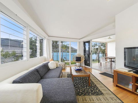 H2O Holiday Apartments Unit 13 - Accommodation Georgetown 1