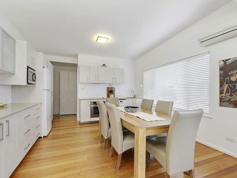 H2O Holiday Apartments Unit 13 - Accommodation Georgetown 4