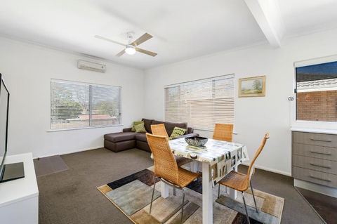 H2O Holiday Apartments Unit 5 - Accommodation Georgetown 3