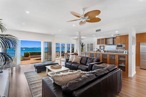 H3 Port Stephens - Accommodation Georgetown 3