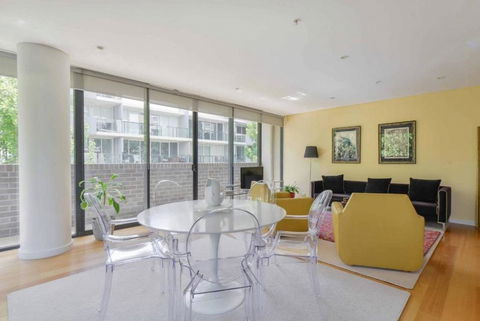 HAZEL Chapel St Socialite. Pool, Spa & Gym - Accommodation Georgetown 3