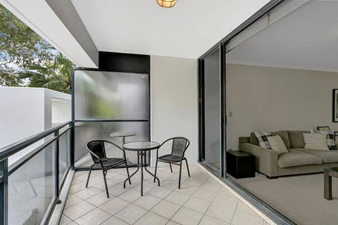 HERB1-Tastefully Furnished & Designed St Leonards - Accommodation Georgetown 2