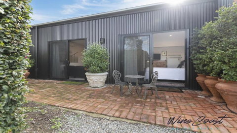 Hideaway Nook By Wine Coast Holiday Rentals - Accommodation Georgetown 0