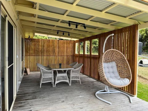 Impression Bay Lodge - Waterfront Property - Accommodation Georgetown 1