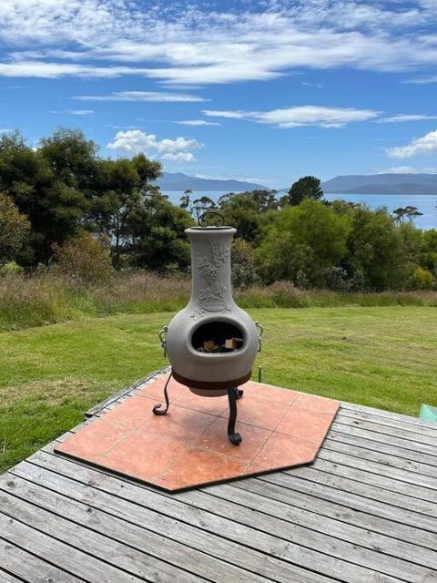 Impression Bay Lodge - Waterfront Property - Accommodation Georgetown 2